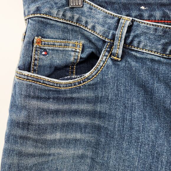 Tommy Hilfiger Hope Crop Medium Wash Blue Jeans 5-Pockets Women's Plus Size 18 - Picture 4 of 7